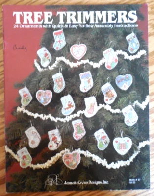 1986 Jeanette Crews Cross Stitch Booklet Christmas "Tree Trimmers"  24 Ornaments - Image 1 of 4