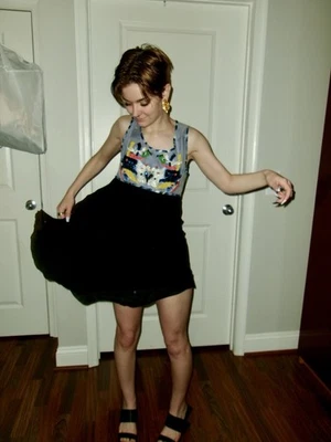 Mini vestido de cóctel de seda con cuentas Karl Lagerfeld vintage de los años 90 - FR 36 / US 2-4 Foto 1 de 4