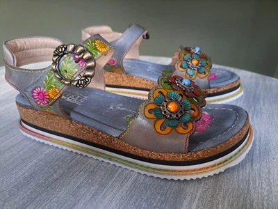 Sandalia de cuña L'Artiste Spring Step azul ónix multicolor talla 38 (Estados Unidos 7-7 1/2) Foto 1 de 4