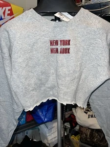 Forever 21 Cropped Sweatshirt Medium - Picture 1 of 6