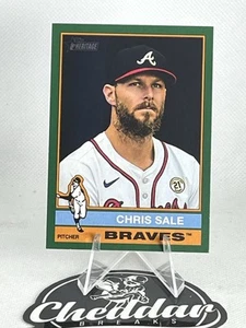 2025 Topps Heritage Baseball #257 Chris Sale, Atlanta Braves Dark Green Border - Bild 1 von 2