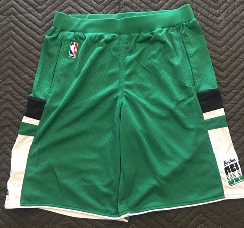 Boston Celtics Adidas Hardwood Classics Shorts size Large NEW with tags Cover