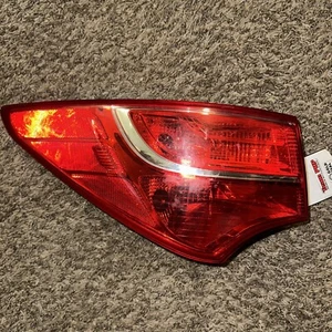 Driver Tail Light SWB Sport Incandescent Bulb Fits 13-16 SANTA FE - Picture 1 of 3