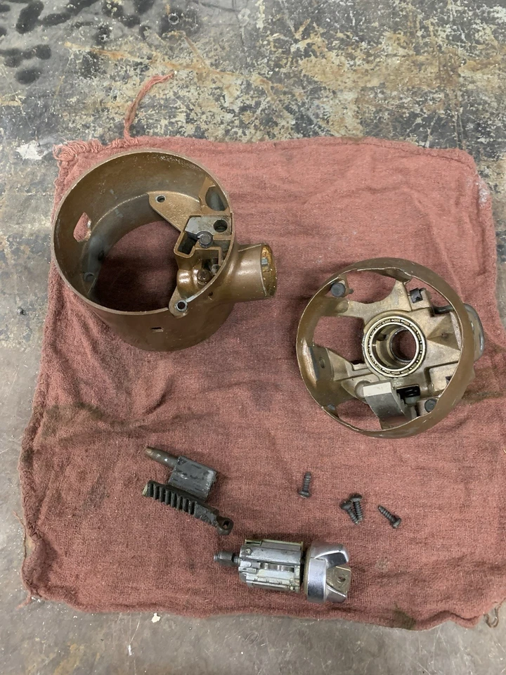 Ford Truck Bronco 1980-91 columna de dirección inclinable carcasa interior buje llave superior Foto 1 de 4