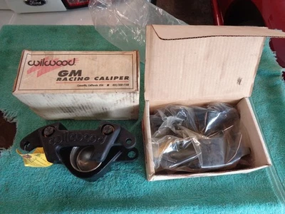 Two Wilwood Brakes GM Type Caliper 120 - 0454 & 120 - 0457 L & R 2.75 Piston - Image 1 of 4
