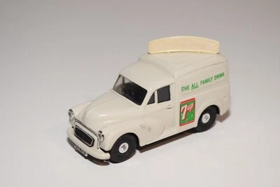 A71 1:43 CORGI TOYS MORRIS MINOR VAN 7 UP 7UP BEBIDA EXCELENTE ESTADO - Imagen 1 de 4