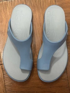 New Dansko Krystal Slip On Thong Sandals- Blue Sz 40 EUR (US Size 9.5) - Picture 1 of 7
