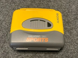 Reproductor de casete Sony Walkman Sports WM - SXF10 - para piezas no funciona - Imagen 1 de 7