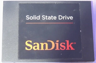 SanDisk 64GB 2.5" MLC SATA 6Gbps Internal Solid State Drive SDSSDP-064G - Image 1 of 2