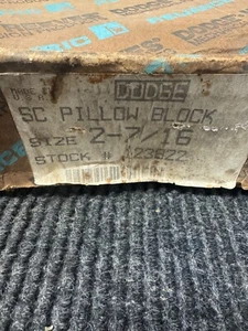 Nuevo bloque de almohada de 2-7/16" unidad montada en rodamiento DODGE 123822 de stock antiguo - Imagen 1 de 9