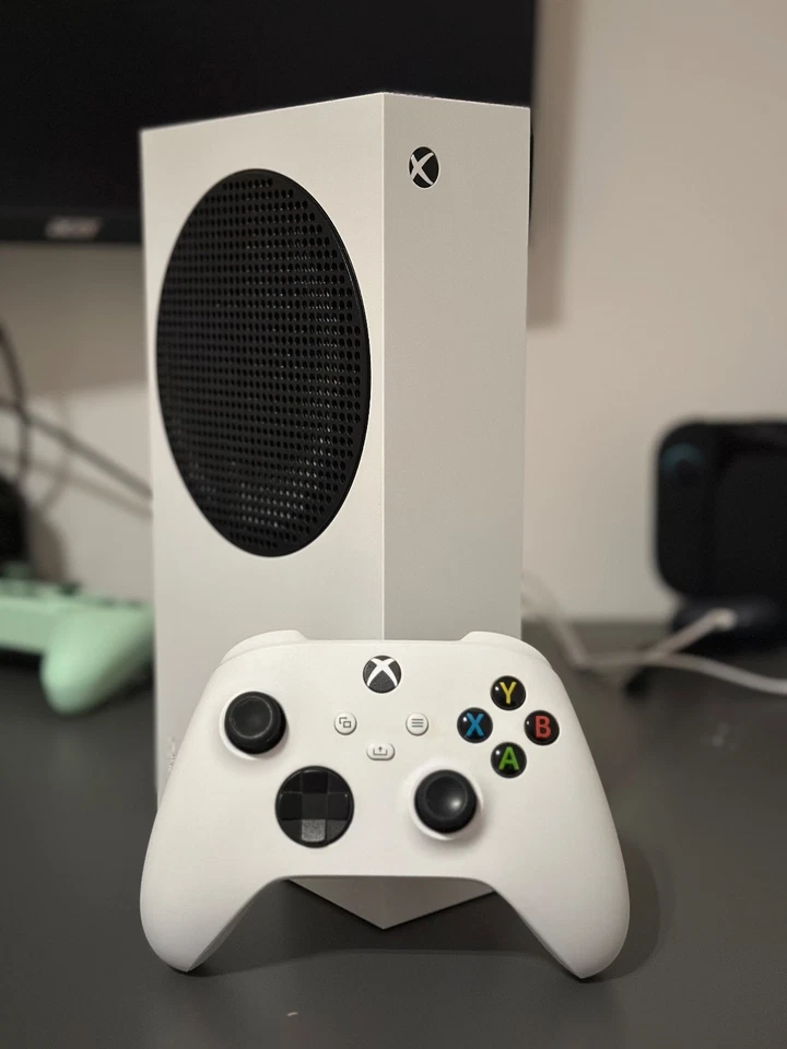 Microsoft Xbox Series S 512 Go Console - Blanc - Photo 1/4