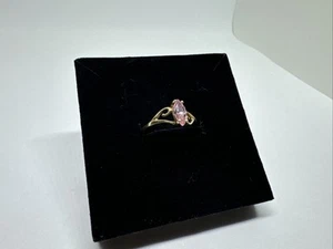 Vintage 10K Solid Yellow Gold Pink Stone Ring in Size 6 - 1.09g, Dainty - Picture 1 of 11