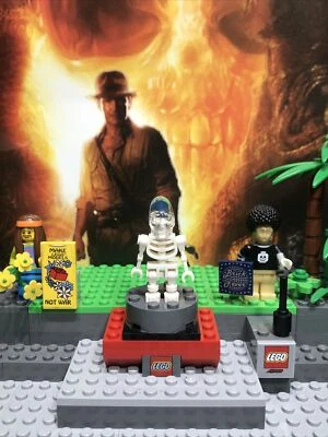 Lego Indiana Jones Collection Series Crystal Skull Akator Skeleton Iaj011 /2008 - Image 1 of 4