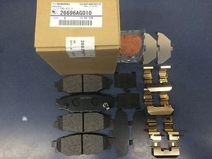 Juego de pastillas de freno traseras originales OEM Subaru 2005 Legacy Outback con clips 26696ag010 - Imagen 1 de 1