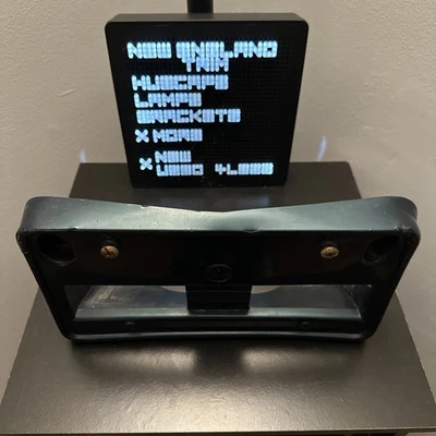 Soporte de matrícula delantero Cadillac Eldorado 95-02 OEM 3542280 verde esmeralda Foto 1 de 4