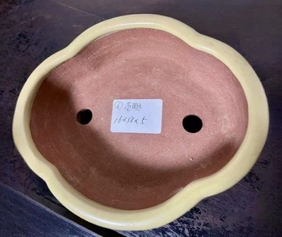 Maceta Bonsai Japonesa TOKONAME Amarilla Esmaltada Forma MOKKO Tamaño Pequeño W16cm IKKO Foto 1 de 4