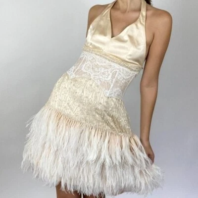 Vestido De Colección GIORGIO ARMANI Desnudo Lentejuelas Pluma Avestruz Cuello Halter Pequeño Foto 1 de 4