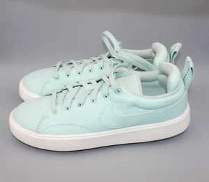 Nike Course Classic Igloo Women's Golf Shoes Size 5.5 - Picture 1 of 2