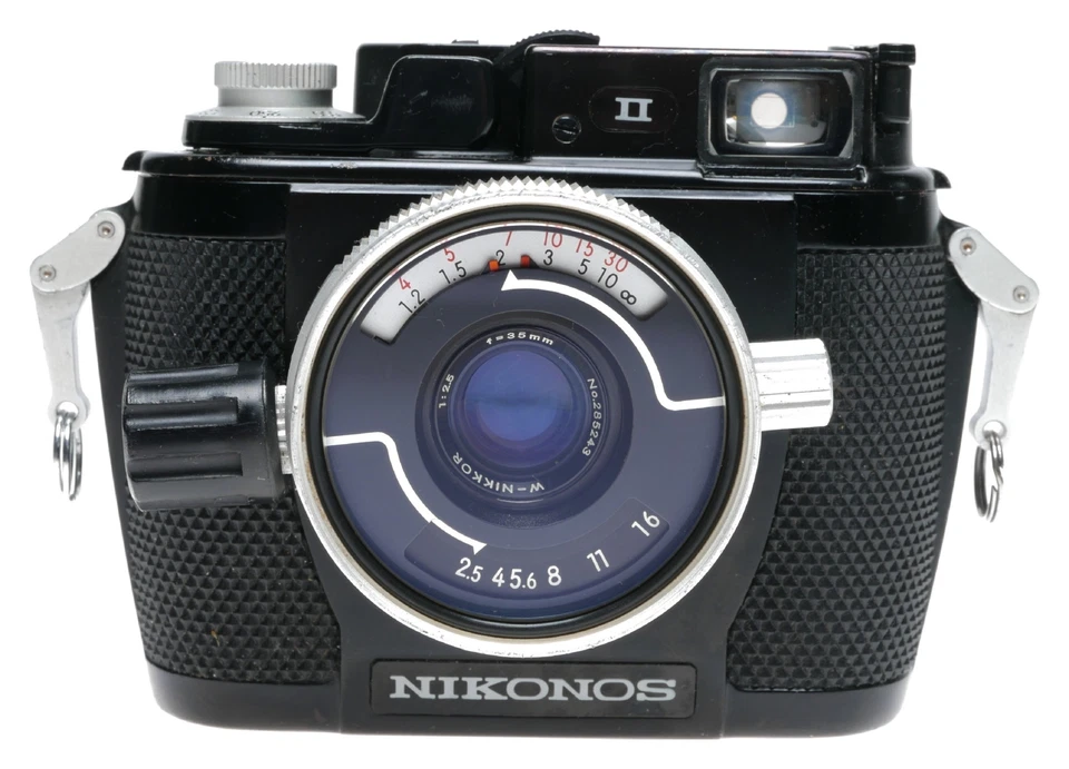 Nikon Nikonos II подводный пленочный фотоаппарат Nikkor 35 мм f/2.5 - Изображение 1 из 4