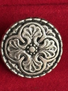 Vintage Pewter Buttons (8) 🇳🇴 13/16” Gorgeous!!!Norwegian Made!!🌸 - Picture 1 of 12