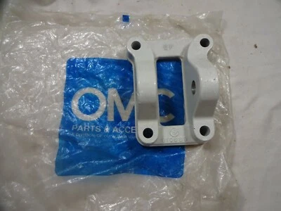 NOS OMC 910688 Bracket Cylinder Mount 4 degree Sea Drive 2.5 2.6 1982 1984 - Image 1 of 4