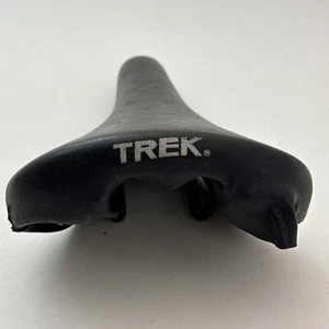 Vintage Trek Road Saddle Seat Black Padded Velo Mountain Touring A27 - Picture 1 of 18