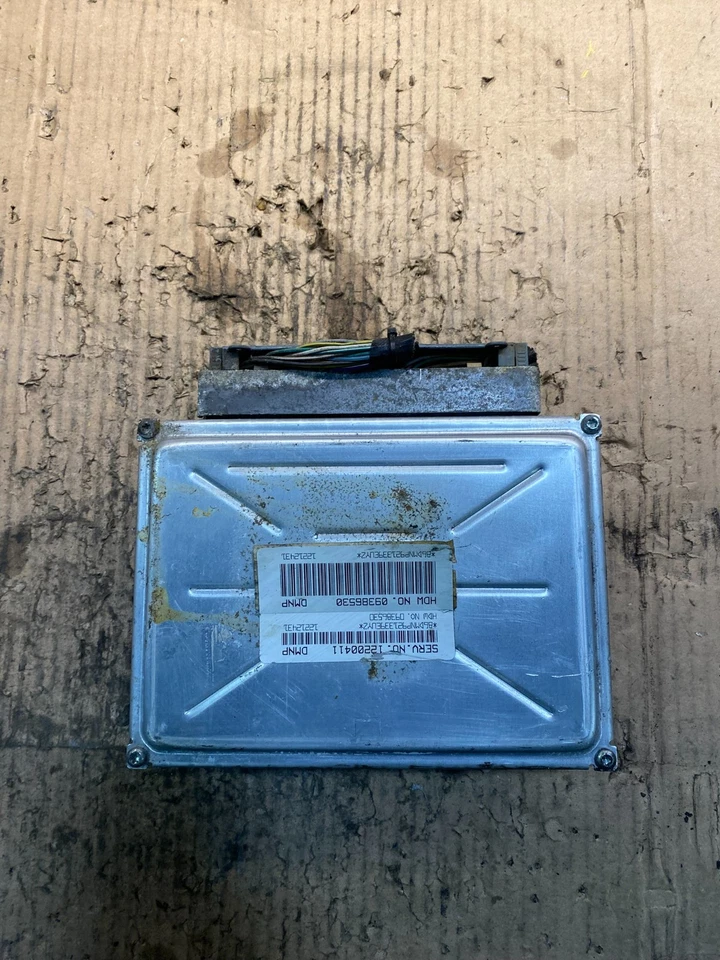 Módulo de control del motor Silverado Tahoe 2001-2002 computadora ECM ECU v2319 DG Foto 1 de 4