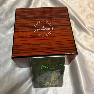 Audemars Piguet caja de reloj caja vacía m39155730779HA Usado Foto 1 de 4
