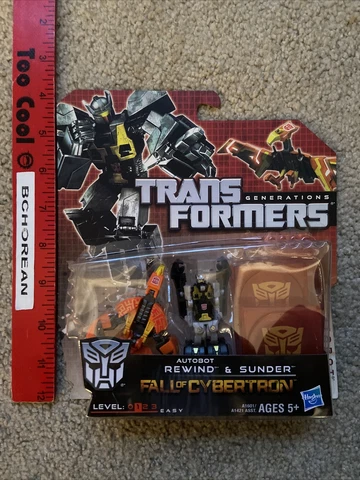Transformers Generations Thrilling 30 Legends Class Rewind & Sunder New Cover