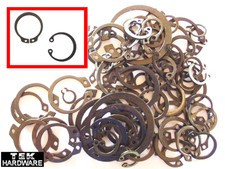 Assorted Circlips. Internal and External 6-25mm