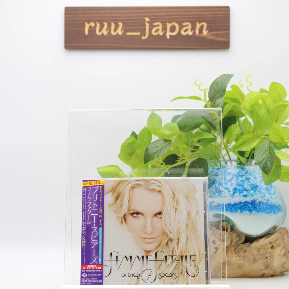 BRITNEY SPEARS-FEMME FATALE-JAPAN CD BONUS TRACK New - Image 1 of 3