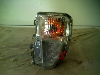 2012,2013,2014,2015 Toyota Prius/Prius Plug In Front Turn Lamp RH OEM - Изображение 1 из 4
