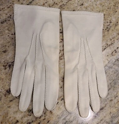 Luvas formais vintage tamanho S 6,5 bege tecido elástico 7,5" detalhe de costura - Imagem 1 de 4