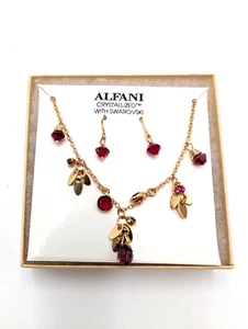 Nuevo en Tarjeta Alfani Cristalizado por Swarovski Conjunto de Collar y Pendientes - Imagen 1 de 5