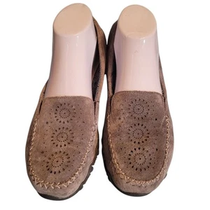 Skechers Relaxed Fit Memory Foam Shoes Womens Brown Leather Slip On Size 9 - Picture 1 of 5