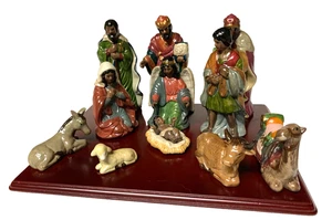 Home For The Holidays Nativity Set 12-Piece With Wood Base Porcelain - Picture 1 of 9