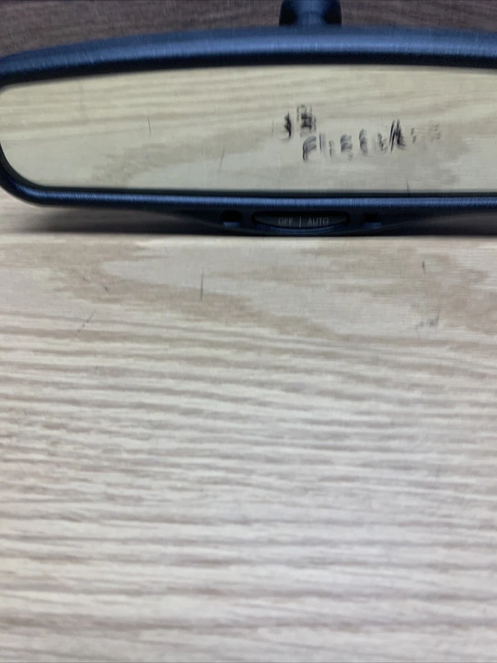 Внутреннее зеркало заднего вида 1999-2009 Jeep Grand Cherokee с автоматическим затемнением E11015306 - Изображение 1 из 4