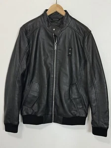 #273 Chaqueta Bombardero de Cuero de Guijarros Karl Lagerfeld para Hombre Talla M VENTA AL POR MENOR $495 - Imagen 1 de 8
