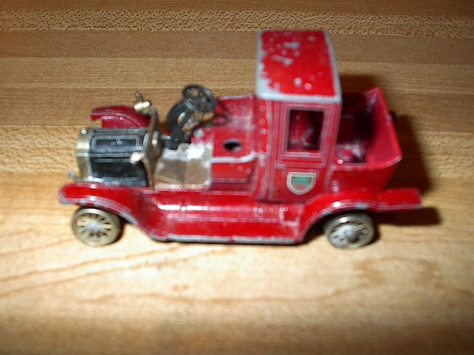 VINTAGE LESNEY MATCHBOX MODELS OF YESTERYEAR PACKARD LANDAULET DIE-CAST TRUCK - Image 1 of 1