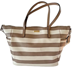 Auténtico Bolso de Mano Kate Spade Beige Rayas Grande Top Cremallera Detalles Dorados 6 Bolsillos - Imagen 1 de 17