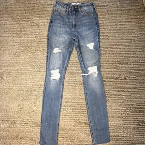 Hollister Size 25w 29L Girls Youth Jeans High Rise Skinny Stretch Blue Denim - Picture 1 of 12