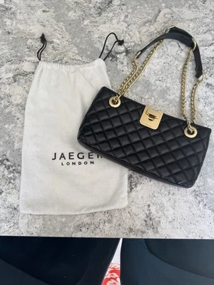 Bolso de Noche Jaeger Acolchado Cuero Negro con Correas Doradas y Cuero Foto 1 de 4