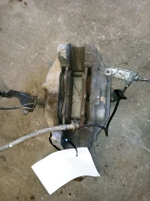 Toyota Tundra 2016 2017 2018 pasajero delantero derecho pinza OEM  Foto 1 de 4