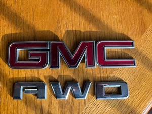 07 08 09 10 11 12 13 GMC ACADIA REAR TRUNK LID EMBLEMS BADGES. OEM. FREE SHIP!! - Bild 1 von 11