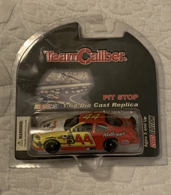 Chevy Team Caliber Pit Stop 2005 Terry Labonte Kellogg’s #44 1/64 nuevo en paquete Foto 1 de 3