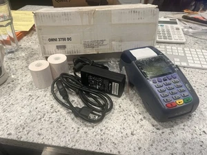 VERIFONE OMNI 3750 DUAL COMM Credit Card Terminal w/Chip Reader Power Cord - Picture 1 of 1