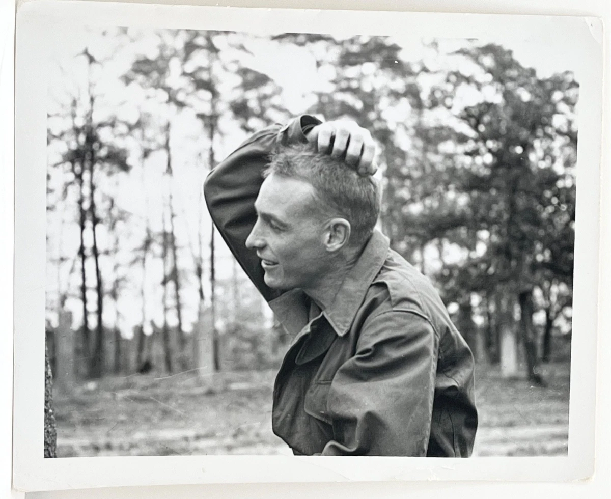 Үлкен кеуделі қыздардың әдемі эротикалық фотосуреттері