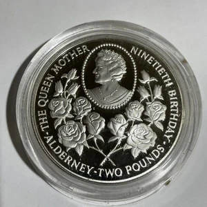 1990 Alderney: Two Pounds QEII Queen Mother 90th Birthday Silver .925 Piedfort - Bild 1 von 6