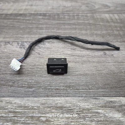 BMW E87 E81 E90 E91 E60 E61 Boot Release Switch 6921846 Connector Wiring Open Z4 - Image 1 of 4