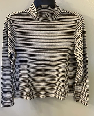 Top Studio Works Petite Sparkle Mock cuello alto negro/gris/blanco a rayas talla PS Foto 1 de 4